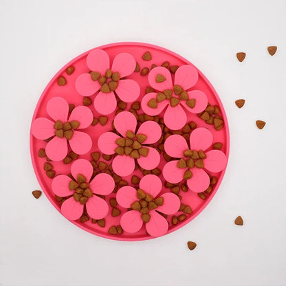 Pet Feeding Mat with Suction Cup Slow Food Bowl Silicone Lick Pad Dog Treat Dispensing Feeder for Dogs And Cats