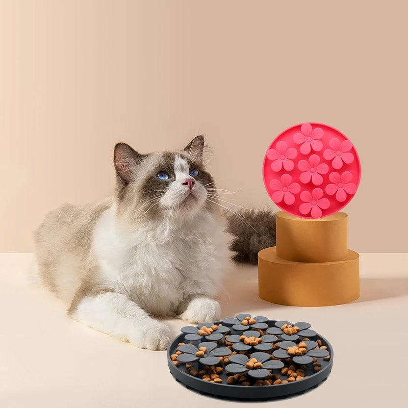 Pet Feeding Mat with Suction Cup Slow Food Bowl Silicone Lick Pad Dog Treat Dispensing Feeder for Dogs And Cats