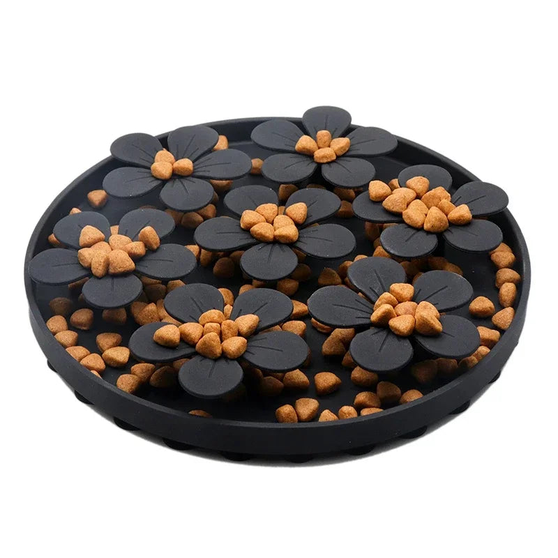Pet Feeding Mat with Suction Cup Slow Food Bowl Silicone Lick Pad Dog Treat Dispensing Feeder for Dogs And Cats