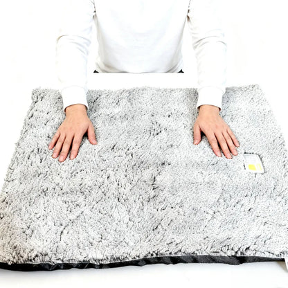 Winter Self-Heating Pet Pad Blanket for Dogs Cats, No Electricity Thermal Mat with Anti-Slip BottomWarm Cushion for Puppy Kitten