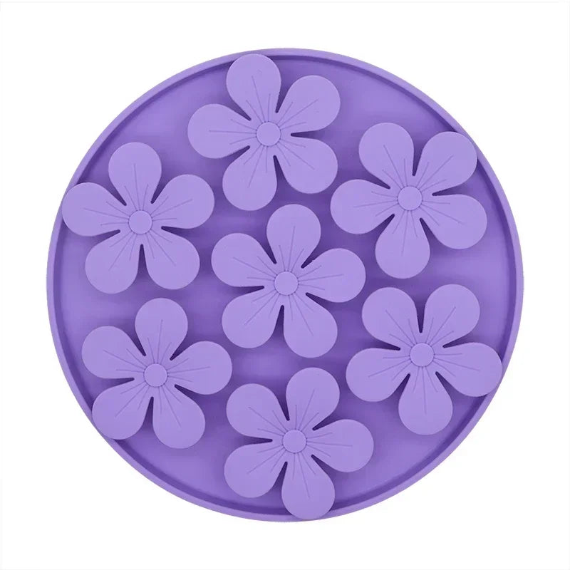 Pet Feeding Mat with Suction Cup Slow Food Bowl Silicone Lick Pad Dog Treat Dispensing Feeder for Dogs And Cats